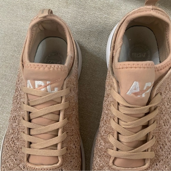 APL Rosegold/ Beige TechLoom Phantom Sneakers - Picture 5 of 9